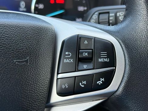 Used 2023 Ford Explorer XLT image 27