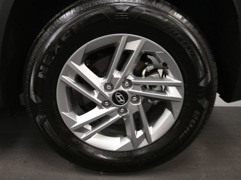 Used 2025 Hyundai Tucson SE AWD/4WD image 31