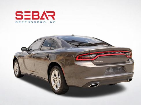 Used 2022 Dodge Charger SXT RWD image 11