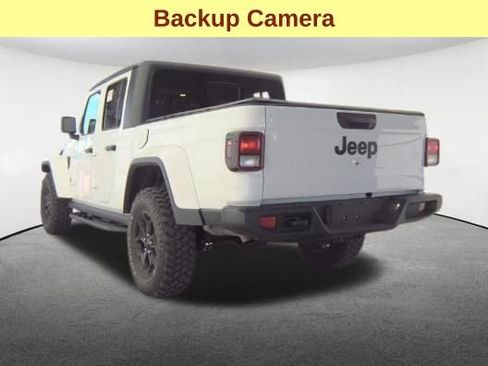 Used 2022 Jeep Gladiator Sport AWD/4WD image 8