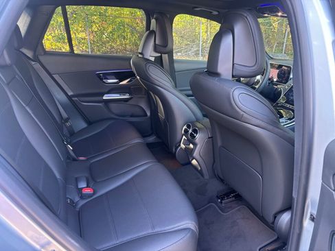 New 2025 Mercedes-Benz GLC 350e 4MATIC image 16