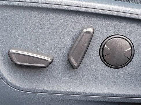 Certified 2023 Ford Maverick XLT w/ XLT Luxury Package image 4