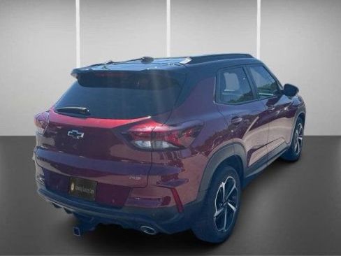 Used 2022 Chevrolet TrailBlazer RS w/ Sun and Liftgate Package FWD image 7
