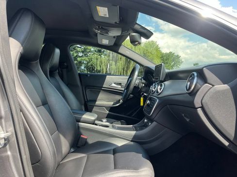 Used 2014 Mercedes-Benz CLA 250 image 27