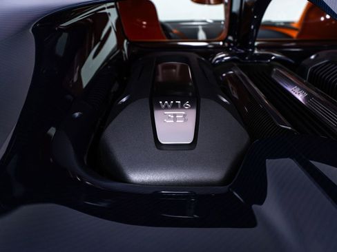 Used 2018 Bugatti Chiron AWD/4WD image 32