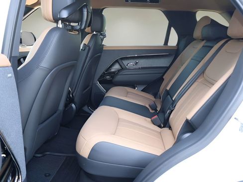 New 2026 Land Rover Range Rover Sport Dynamic SE AWD/4WD image 13