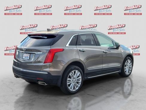 Used 2017 Cadillac XT5 Premium Luxury w/ Driver Assist Package AWD/4WD image 5