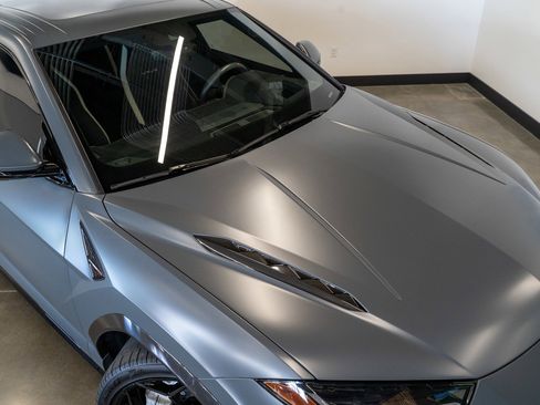 Used 2023 Lamborghini Urus Performante AWD/4WD image 40