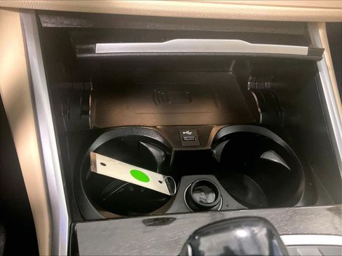 Used 2021 BMW 330i xDrive 330i xDrive w/ Premium Package image 27