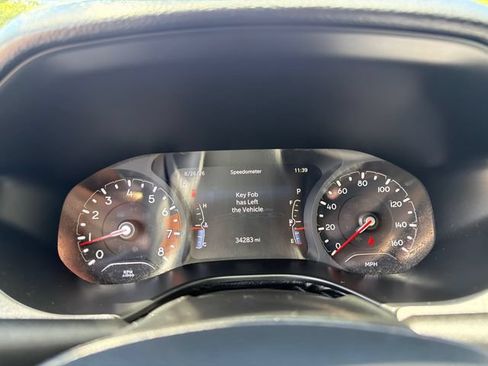 Used 2023 Jeep Compass Latitude AWD/4WD image 25