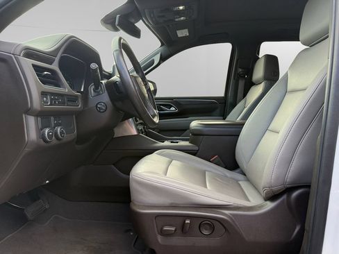 Used 2023 Chevrolet Tahoe LT w/ LT Signature Plus Package RWD image 9