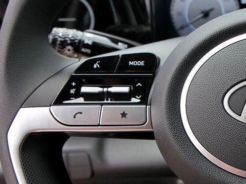 Used 2024 Hyundai Elantra SEL image 14