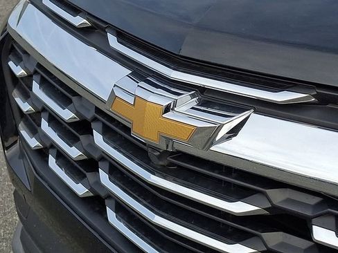 New 2023 Chevrolet Equinox LT w/ Driver Convenience Package image 7