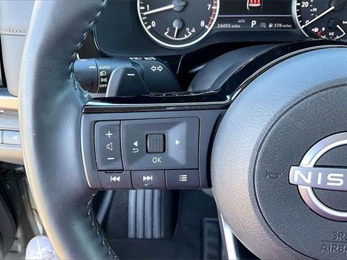 Certified 2025 Nissan Pathfinder SL image 16