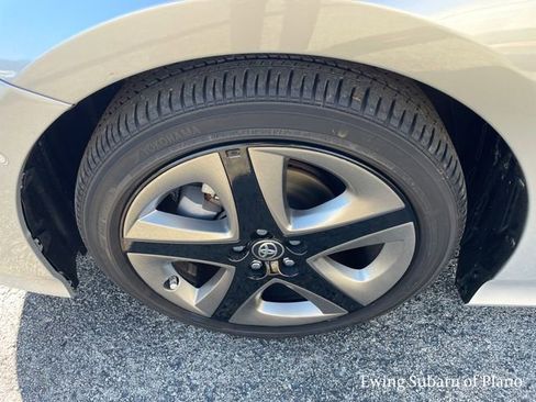 Used 2019 Toyota Prius Limited image 34