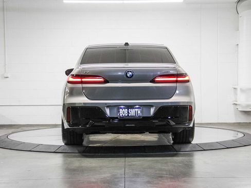 New 2025 BMW i7 eDrive50 w/ M Sport Package image 5