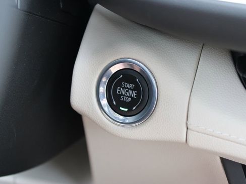 Used 2023 Buick Envision Essence w/ Technology Package I AWD/4WD image 38