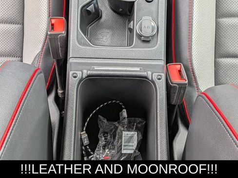 Used 2022 Volkswagen GTI SE FWD image 32