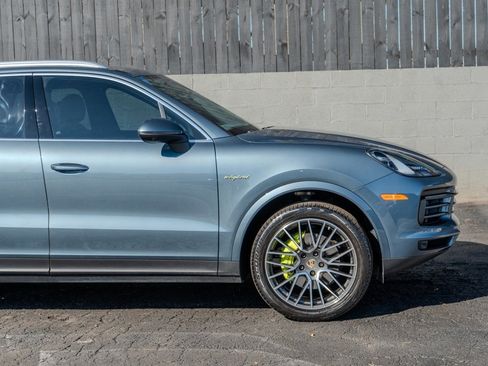 Used 2019 Porsche Cayenne E-Hybrid image 10