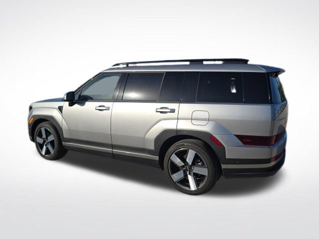 Used 2024 Hyundai Santa Fe Limited FWD image 5