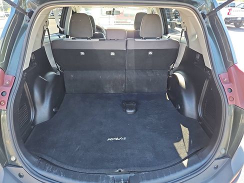 Used 2013 Toyota RAV4 XLE AWD/4WD image 9