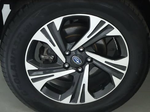 Certified 2024 Subaru Crosstrek 2.0i Premium image 12