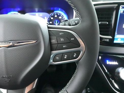 New 2026 Chrysler Voyager LX FWD image 13