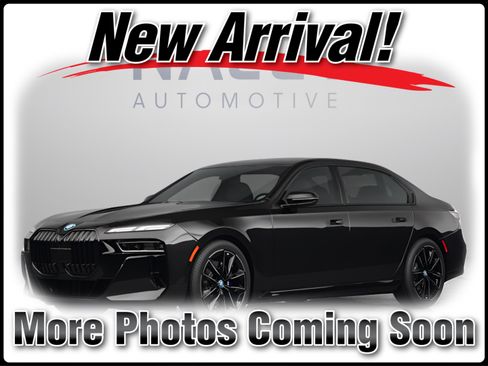 Used 2025 BMW i7 xDrive60 w/ Premium Package AWD/4WD image 1
