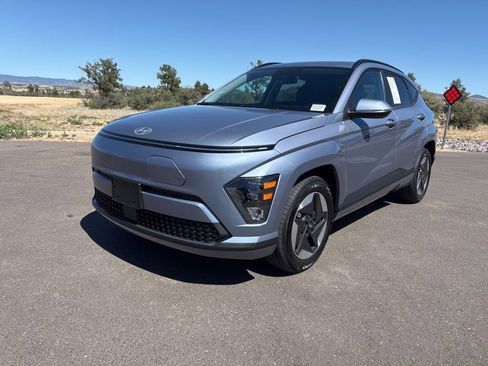 Certified 2024 Hyundai Kona SEL FWD image 1