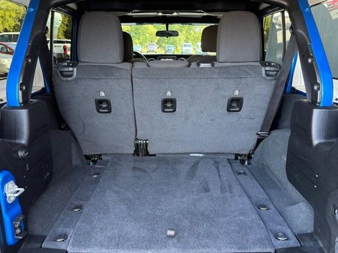Used 2022 Jeep Wrangler Unlimited Willys image 6