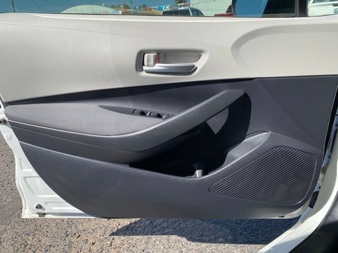 Used 2020 Toyota Corolla LE w/ Carpet Mat Package (TMS) FWD image 23