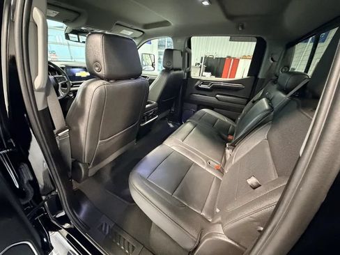 Used 2024 Chevrolet Silverado 1500 LTZ AWD/4WD image 15