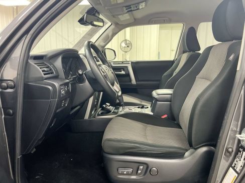 Used 2023 Toyota 4Runner SR5 AWD/4WD image 20