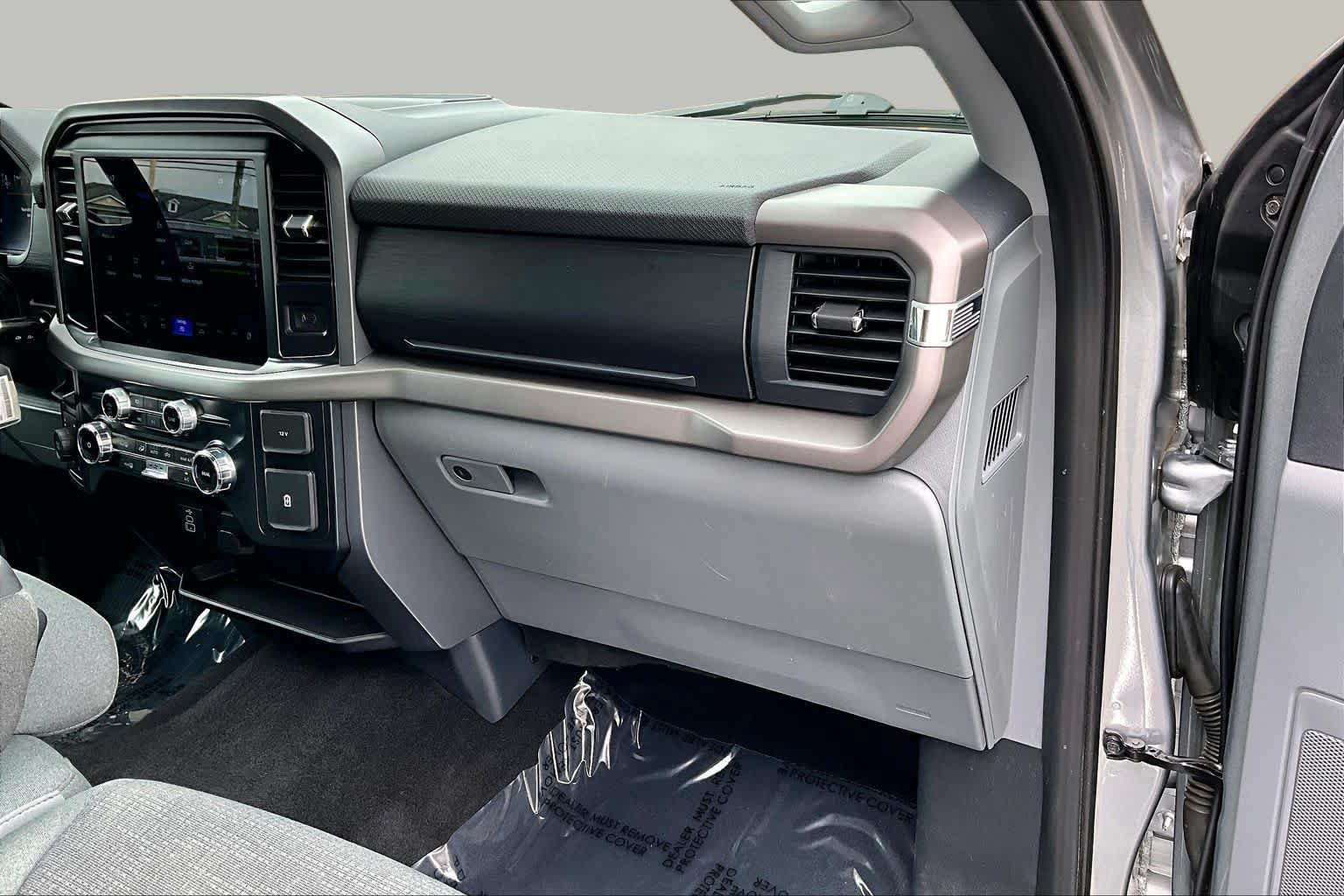 Used 2025 Ford F150 XLT w/ Equipment Group 301A Standard AWD/4WD image 19
