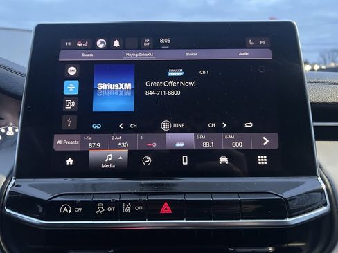 Used 2022 Jeep Compass Limited image 13