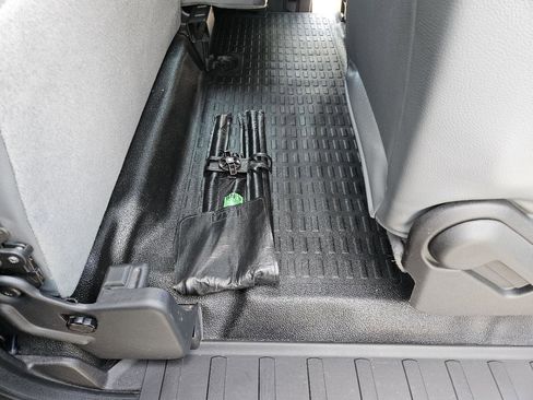 Used 2016 Ford F550 4x4 SuperCab Super Duty image 37