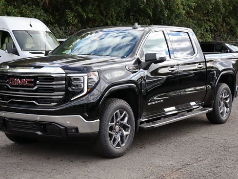 New 2026 GMC Sierra 1500 SLT w/ SLT Premium Plus Package image 2