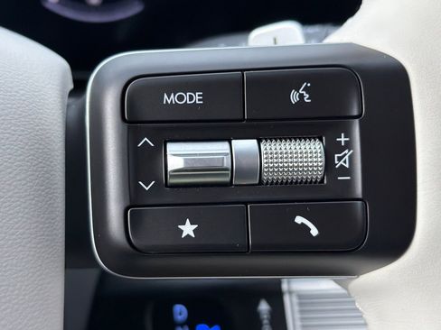 New 2026 Hyundai Santa Fe SE image 32