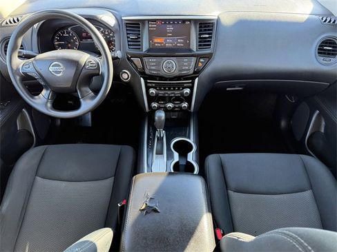 Used 2019 Nissan Pathfinder S image 15