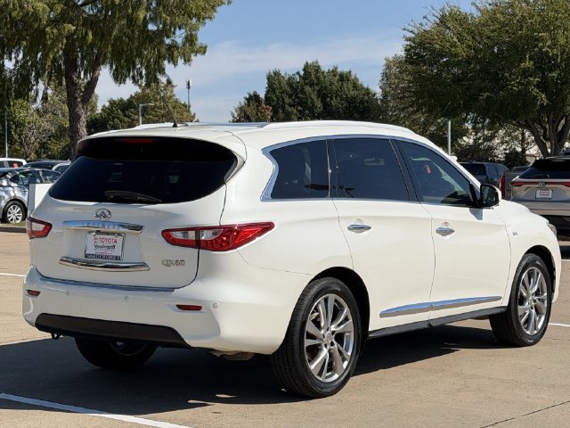 Used 2015 INFINITI QX60 FWD w/ Deluxe Touring Package image 4
