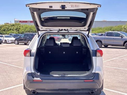 Used 2021 Toyota RAV4 XLE Premium FWD image 37