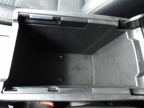 Used 2014 Toyota Camry SE w/ Fleet Convenience Package FWD image 39
