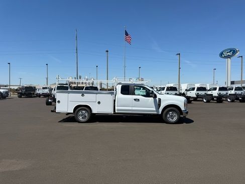 New 2026 Ford F350 XL w/ XL Chrome Package RWD image 2