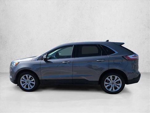 Used 2024 Ford Edge Titanium image 9