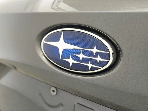 Used 2025 Subaru Crosstrek 2.5i Premium AWD/4WD image 16