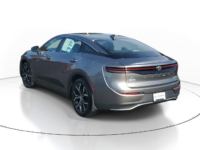 Used 2024 Toyota Crown AWD/4WD image 3