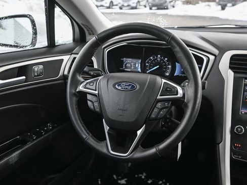 Used 2014 Ford Fusion Energi SE w/ Driver Assist Package image 30