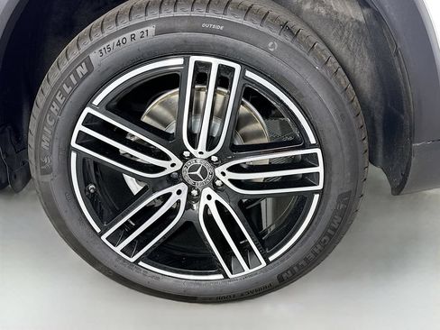 Used 2024 Mercedes-Benz GLS 450 4MATIC image 33