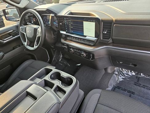 Certified 2024 Chevrolet Silverado 1500 RST w/ Dark Appearance Package AWD/4WD image 18