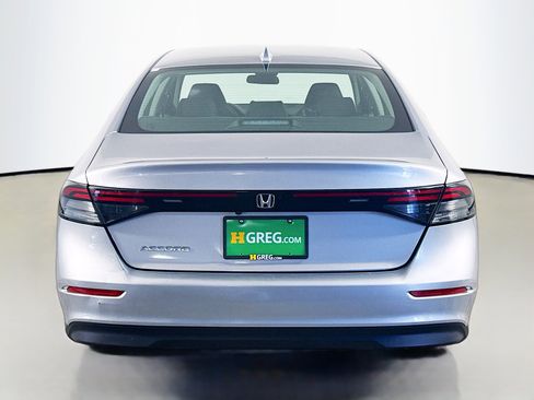 Used 2023 Honda Accord EX image 8